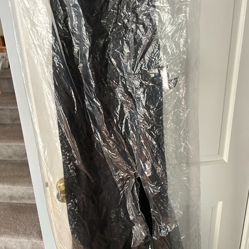 Brand new lace prom/formal black gown size 1